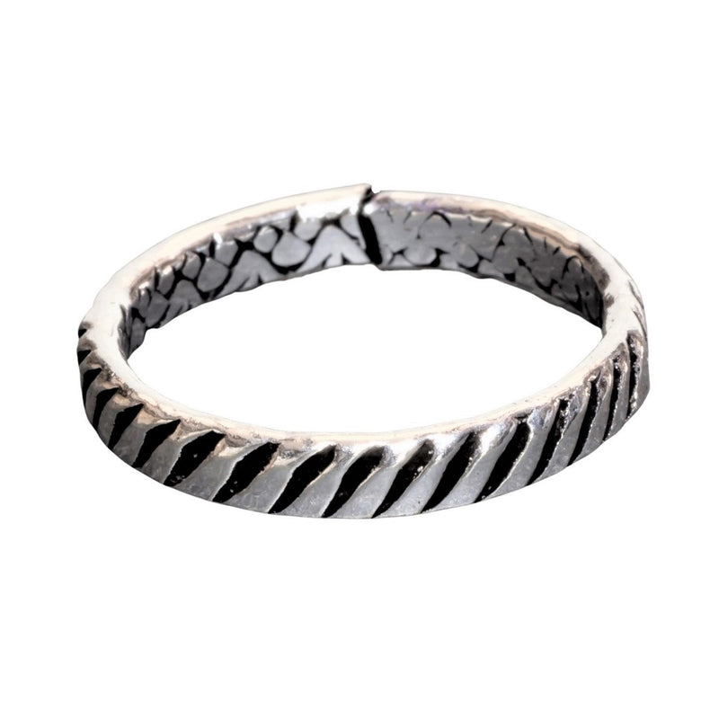 An artisan handmade, adjustable, dainty solid silver striped patterned band toe ring designed by OMishka.